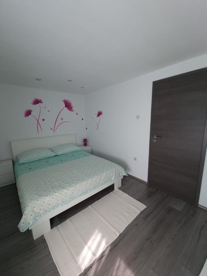 Apartments Lilly Rijeka Bagian luar foto